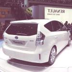 Toyota Prius+-06