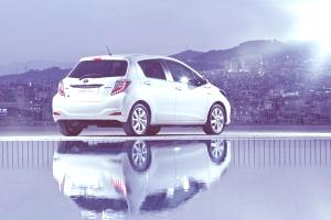 Toyota Yaris Hybrid-23